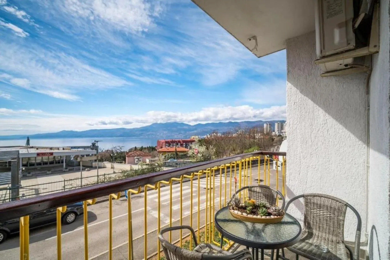 Apartment Slava - Sea View Rijeka